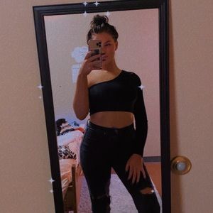 1 shoulder party crop top
